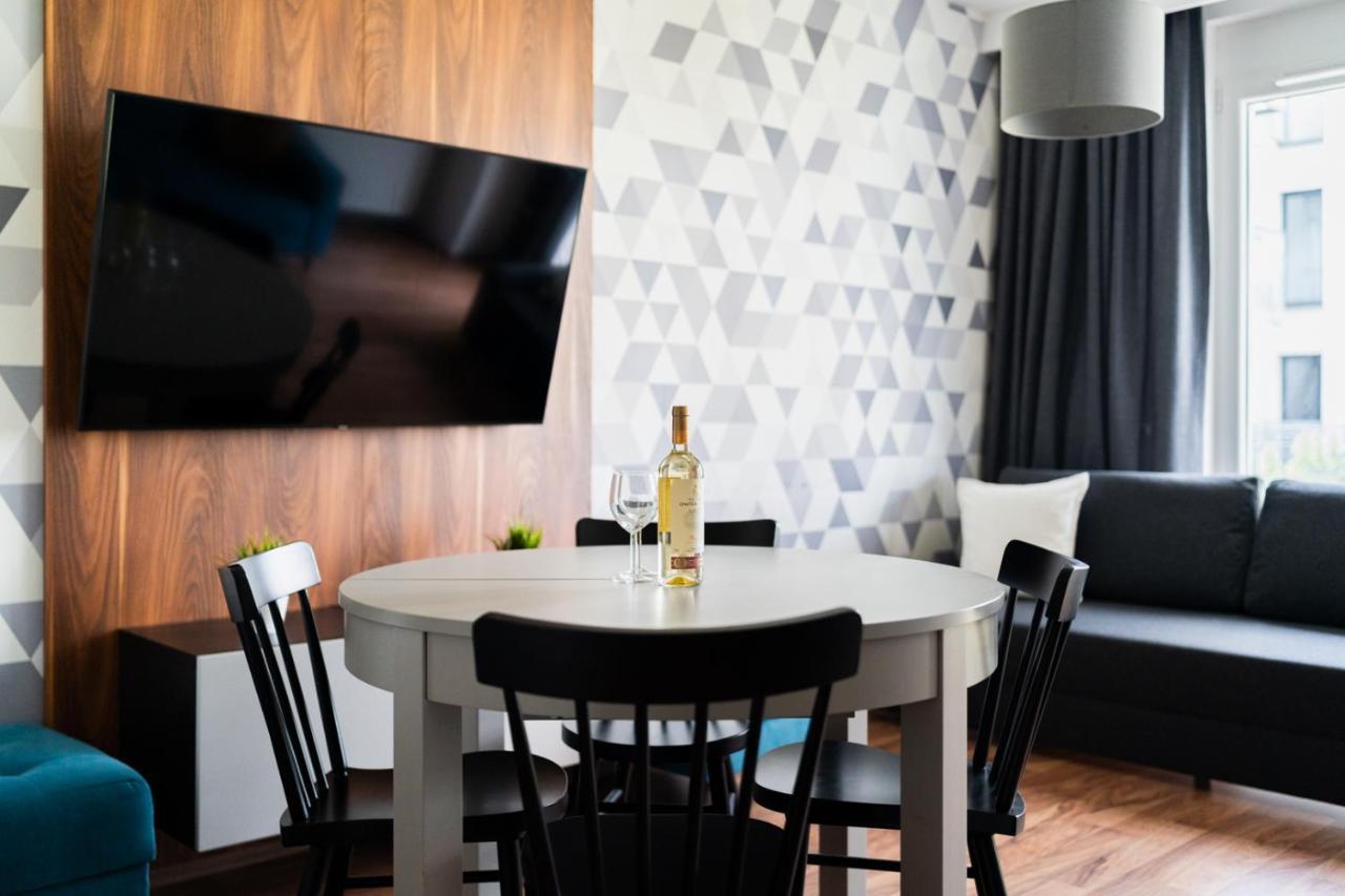 ורוצלב Big Apart - Atal Towers - 3 Rooms - Private Parking Place מראה חיצוני תמונה